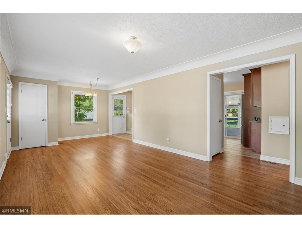 5101 Sheridan Avenue N Minneapolis MN 55430 7082714 image7