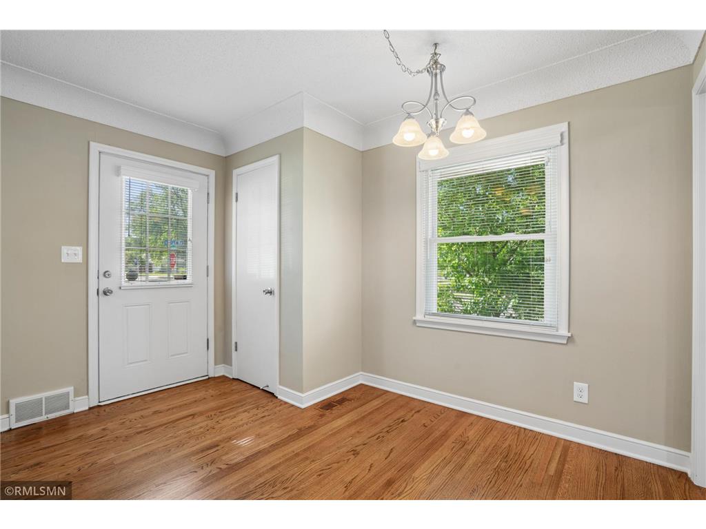 5101 Sheridan Avenue N Minneapolis MN 55430 7082714 image8