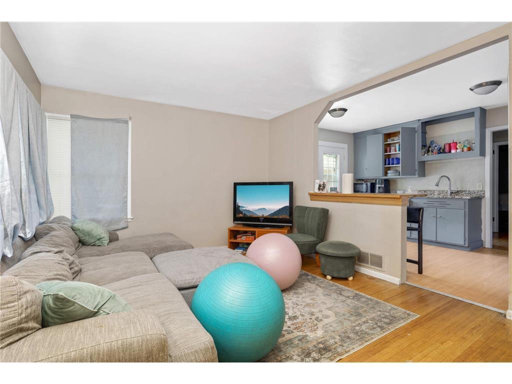 5104 Vincent Avenue N Minneapolis MN 55430 7056753 image16