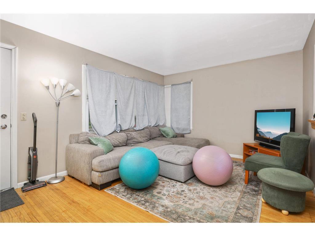 5104 Vincent Avenue N Minneapolis MN 55430 7056753 image8