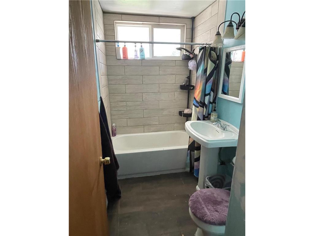 5104 Vincent Avenue N Minneapolis MN 55430 7056753 image9