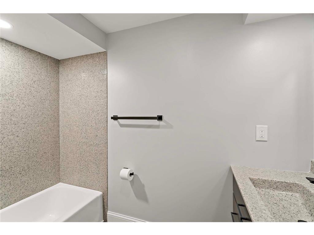 5105 Balsam Lane N Plymouth MN 55442 6814993 image24