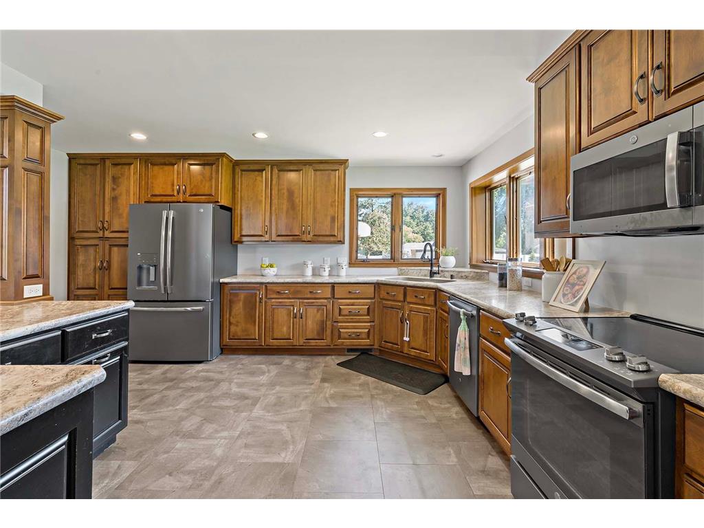 5105 Balsam Lane N Plymouth MN 55442 6814993 image8