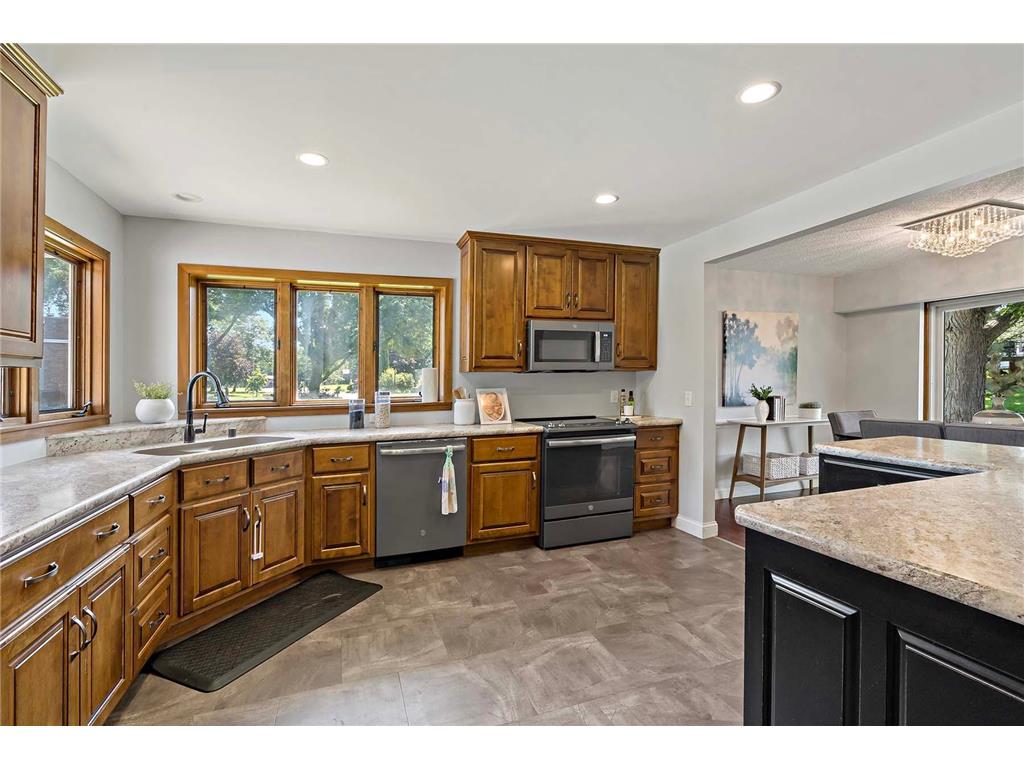 5105 Balsam Lane N Plymouth MN 55442 6814993 image9