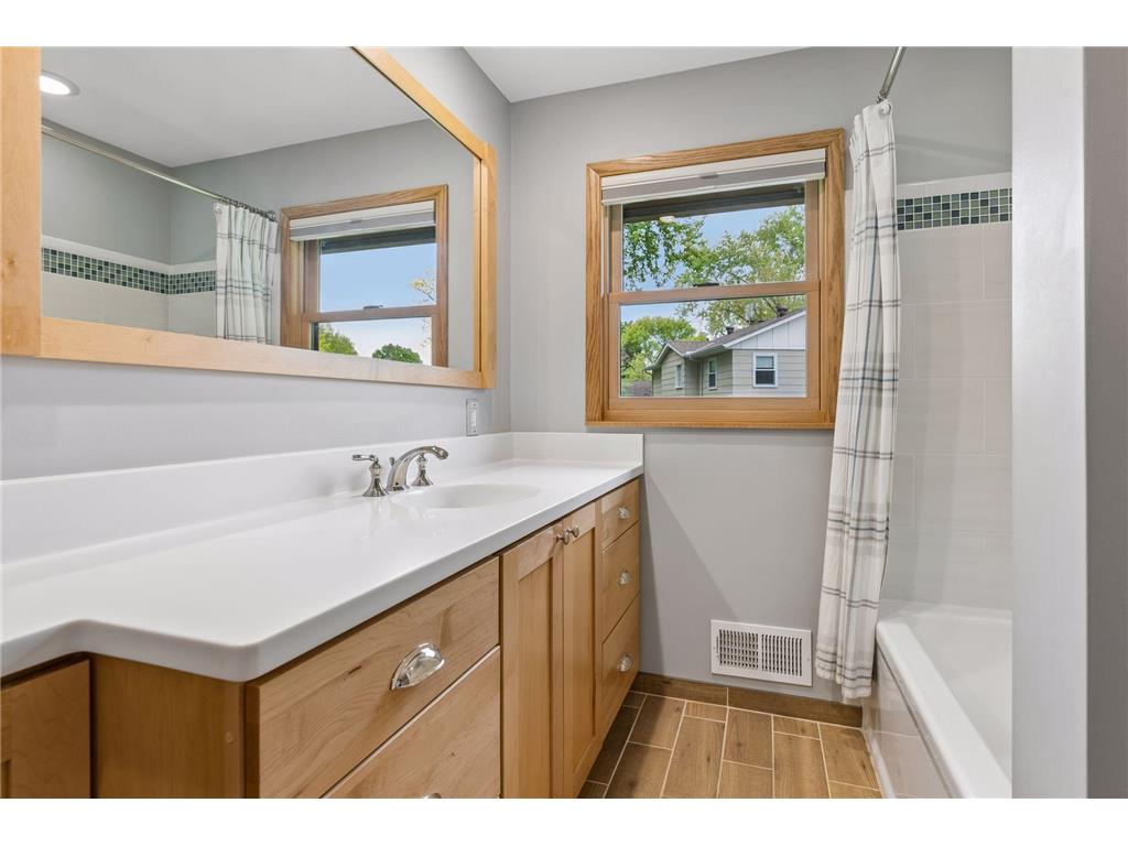 5105 Kimberly Road Minnetonka MN 55345 7074456 image23