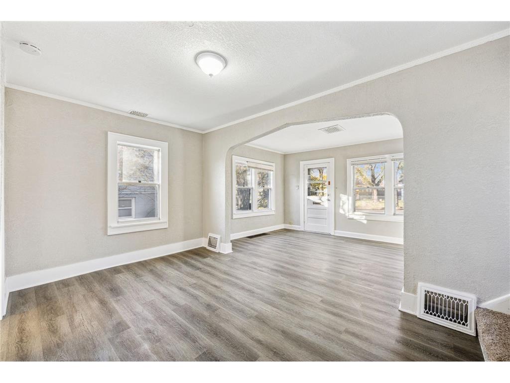 5106 Queen Avenue N Minneapolis MN 55430 6816038 image16