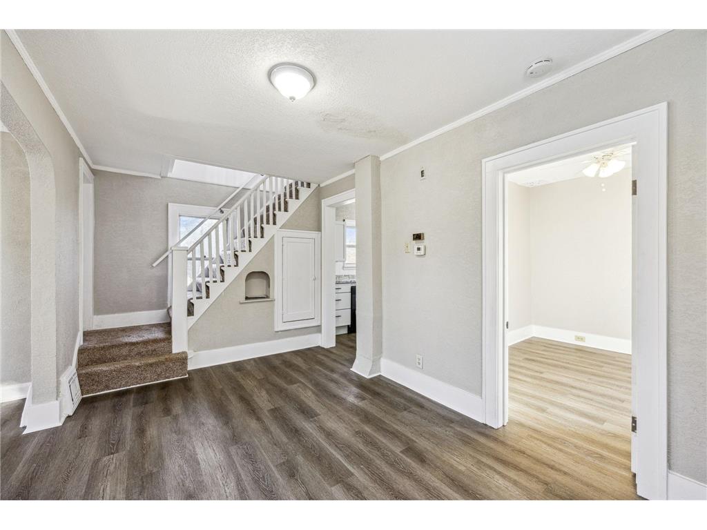 5106 Queen Avenue N Minneapolis MN 55430 6816038 image17