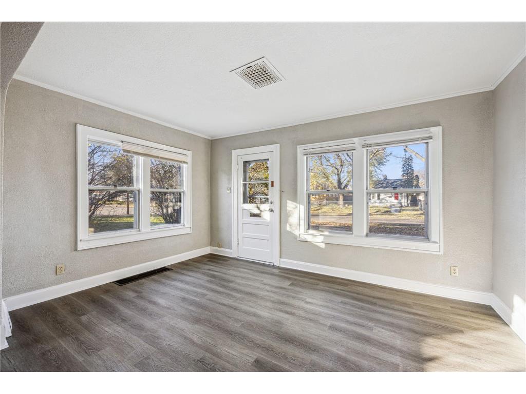 5106 Queen Avenue N Minneapolis MN 55430 6816038 image19