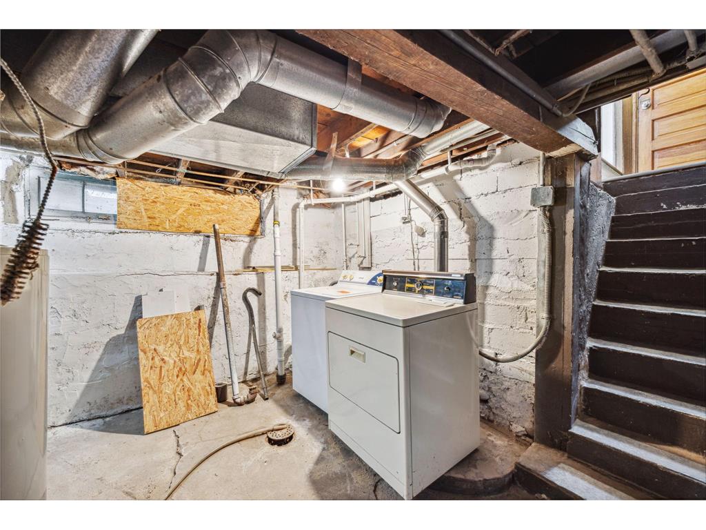 5106 Queen Avenue N Minneapolis MN 55430 6816038 image21