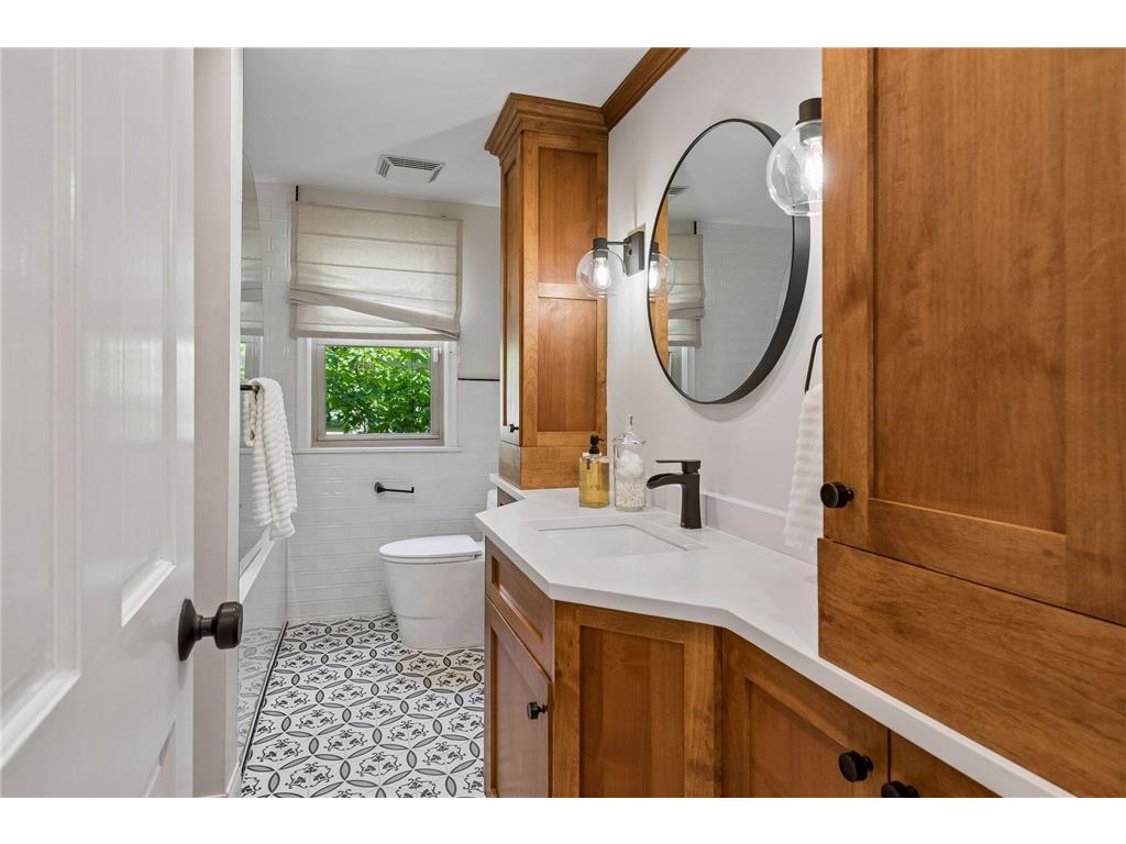 5109 Abbott Avenue S Minneapolis MN 55410 7083036 image18