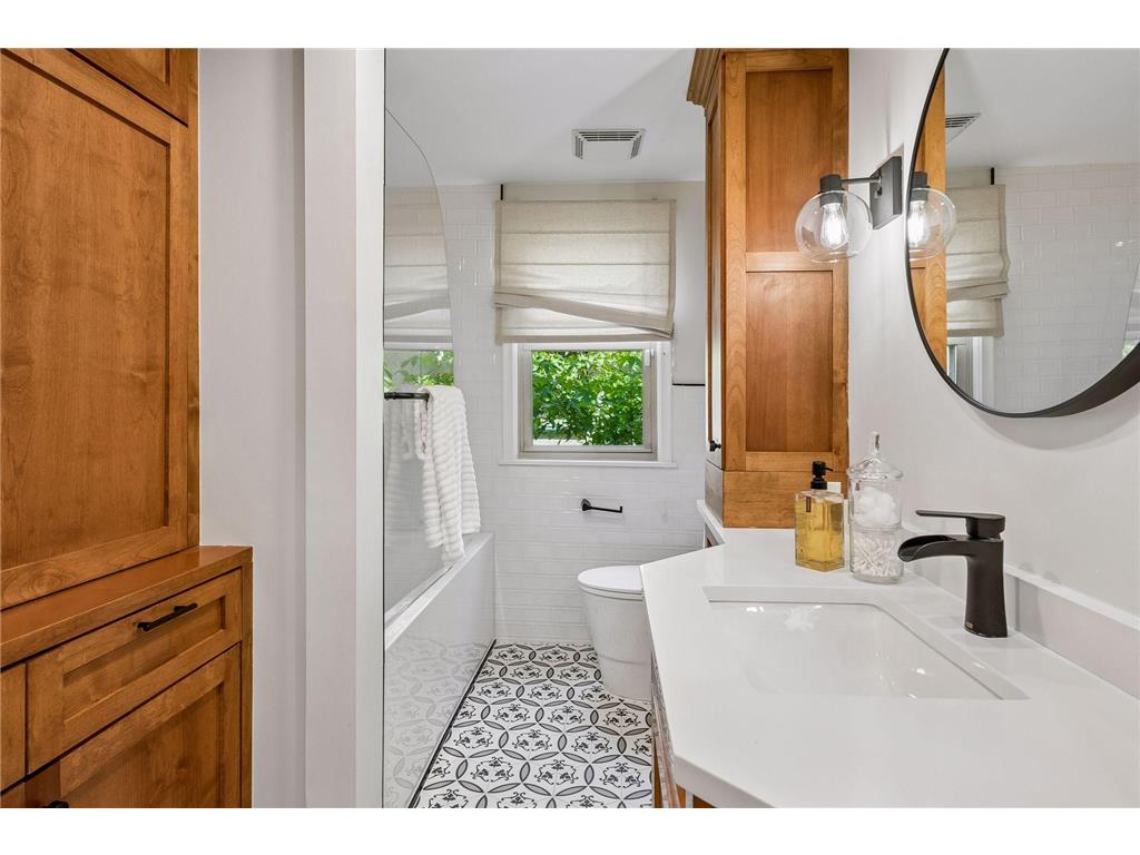 5109 Abbott Avenue S Minneapolis MN 55410 7083036 image19