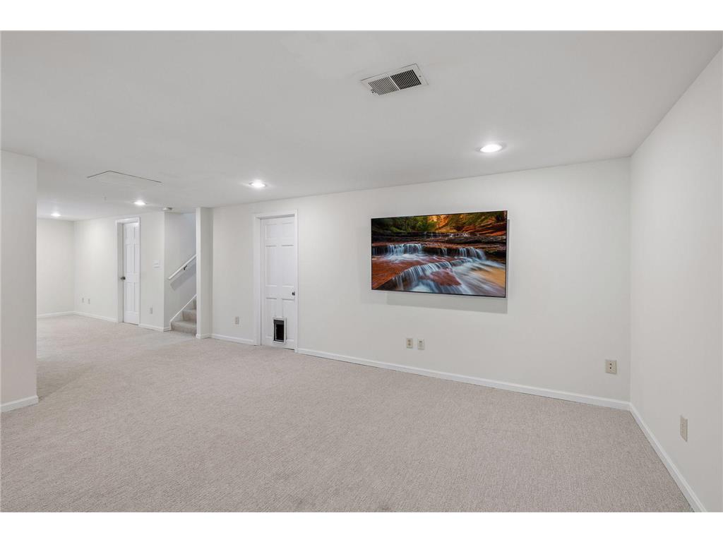5109 Abbott Avenue S Minneapolis MN 55410 7083036 image30