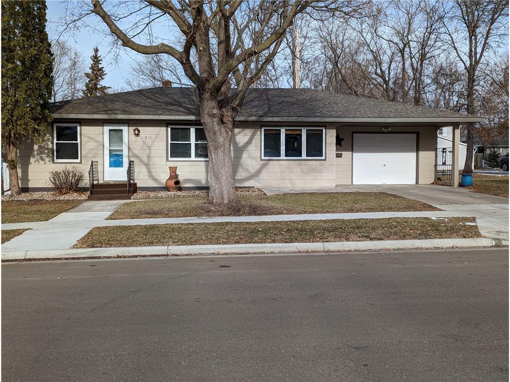 511 8th Avenue E, Alexandria, MN 56308 MLS 6312815 Edina Realty