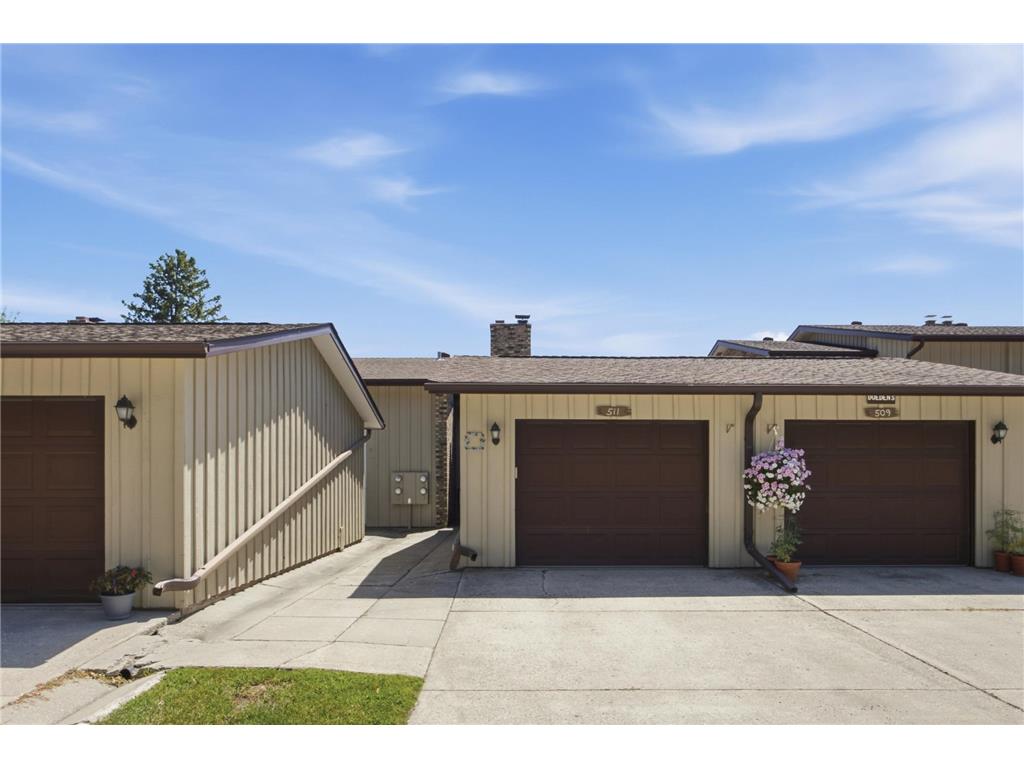 511 Caddy Avenue Moorhead MN 56560 7113220 image1