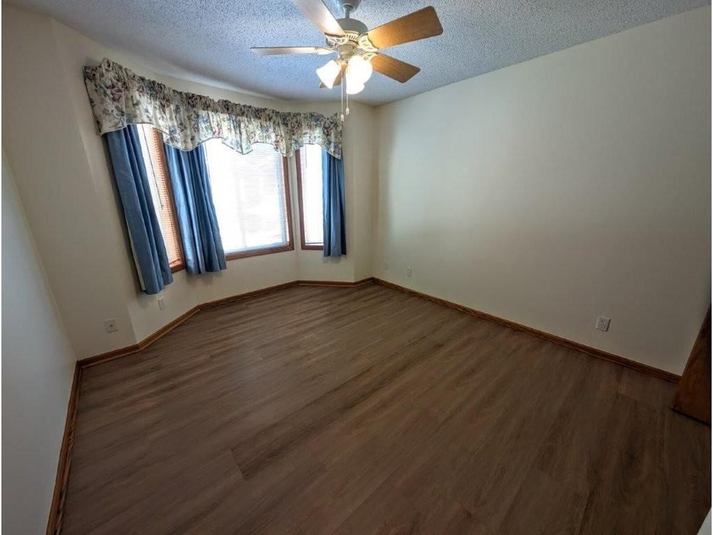 511 Dew Drop Lane Center City MN 55012 - South Center Lake 6825119 image14