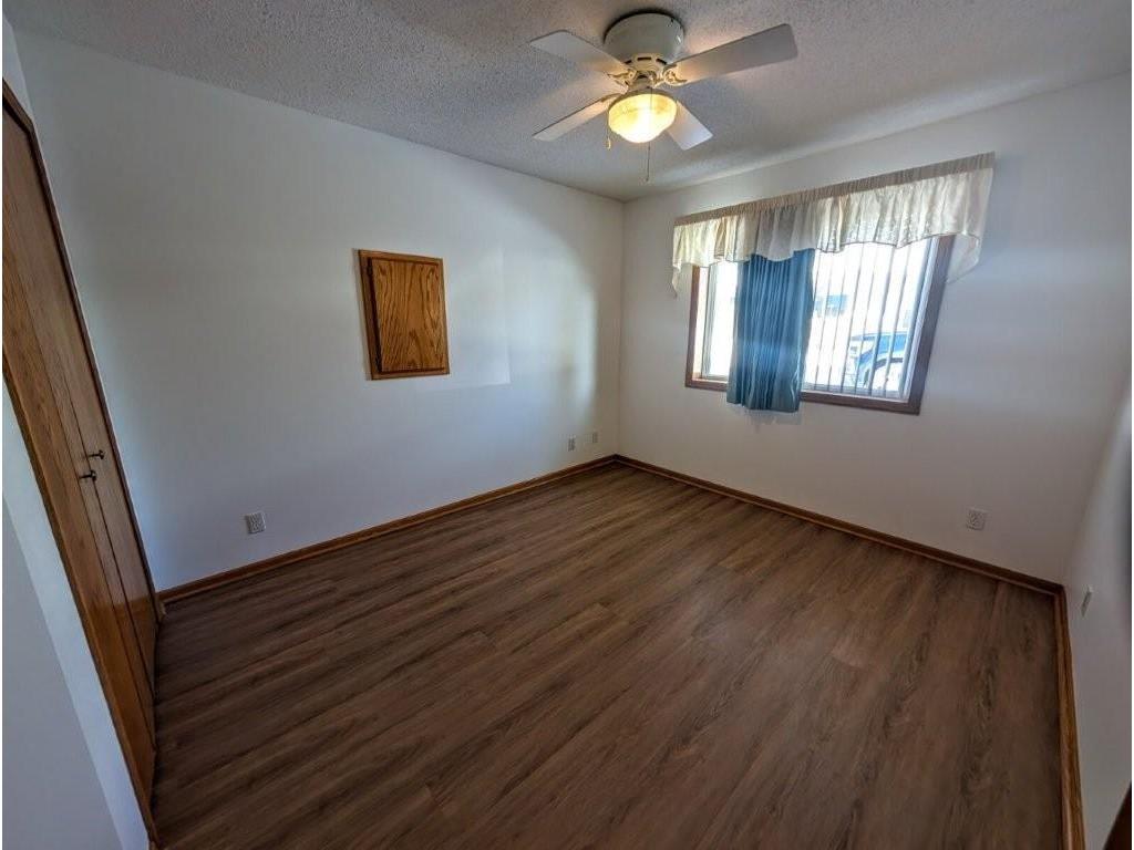 511 Dew Drop Lane Center City MN 55012 - South Center Lake 6825119 image17