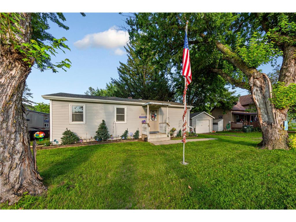 511 Division Street Waterville MN 56096 7107557 image1