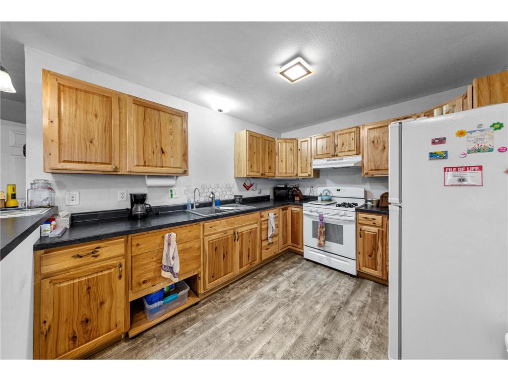 511 Division Street Waterville MN 56096 7107557 image2