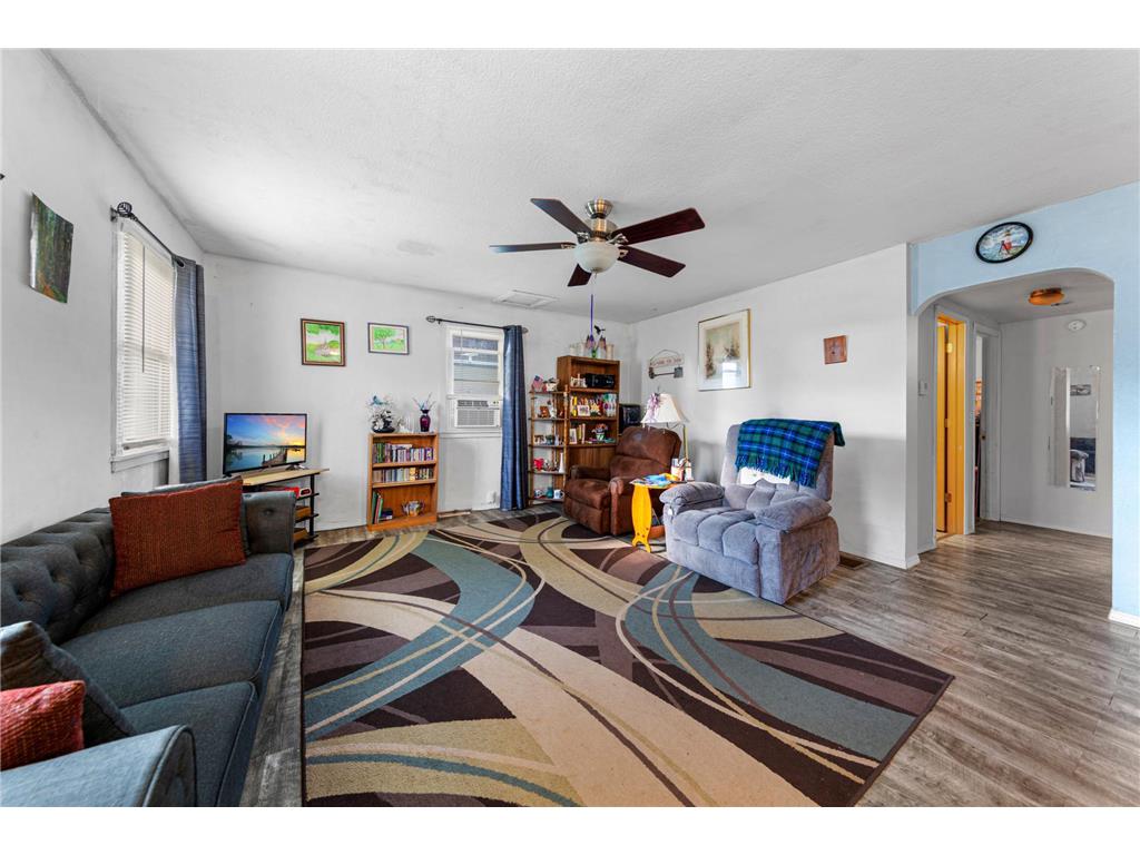 511 Division Street Waterville MN 56096 7107557 image4