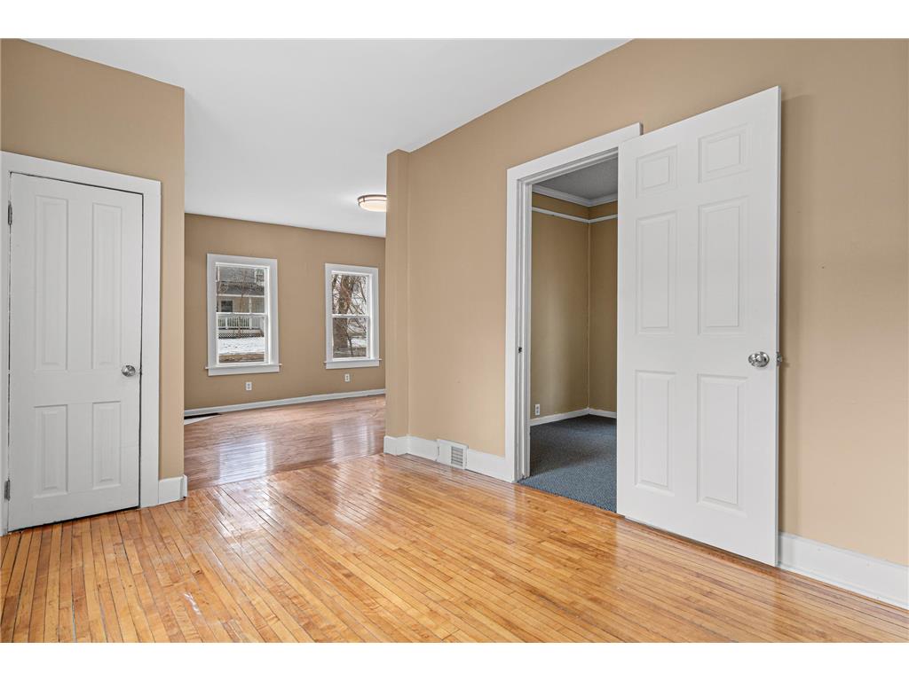 511 Edmund Avenue W Saint Paul MN 55103 7021916 image5