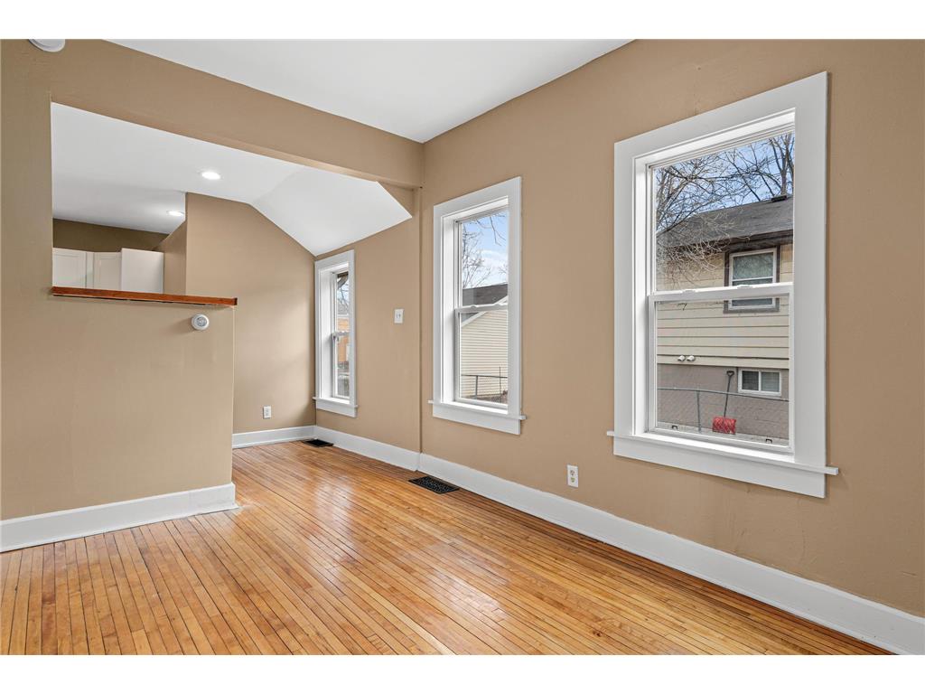 511 Edmund Avenue W Saint Paul MN 55103 7021916 image9