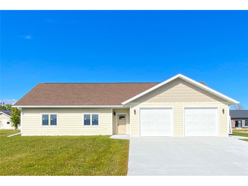 511 Garfield Street SE Warroad MN 56763 6496080 image1