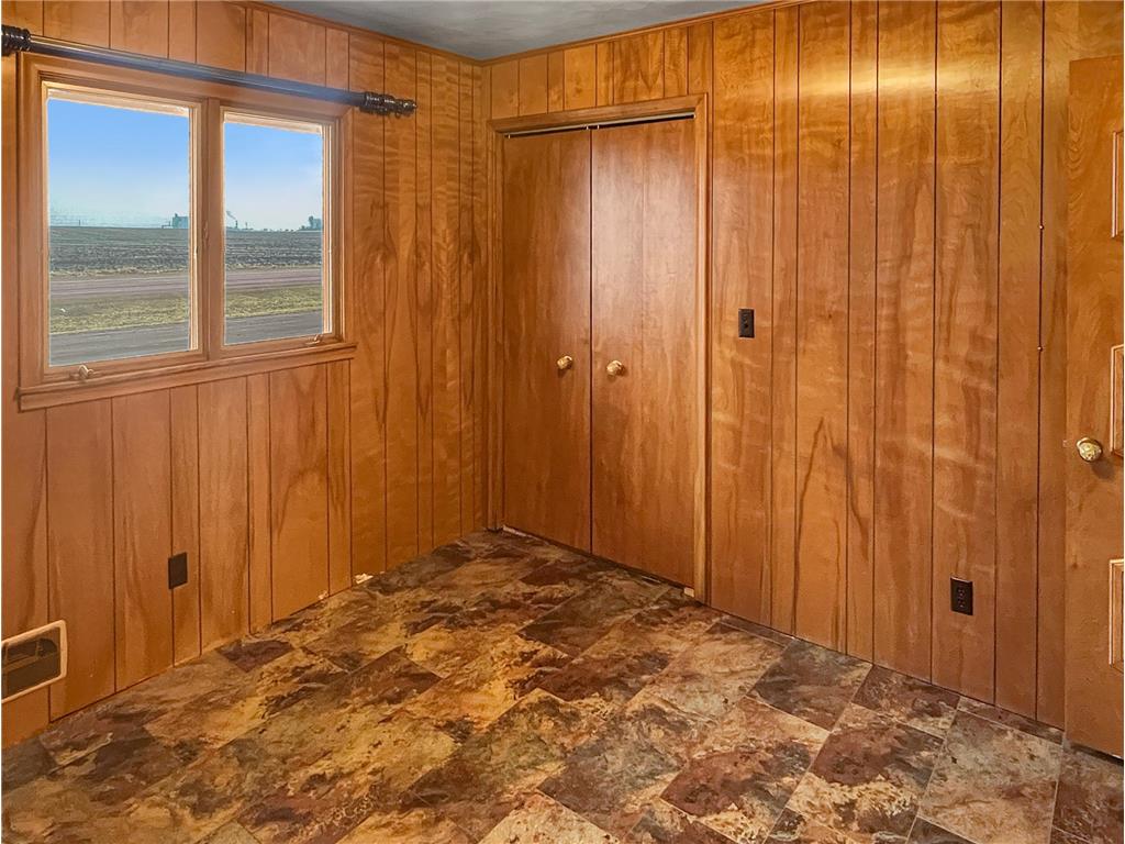 511 Guide Street N Welcome MN 56181 7032463 image14