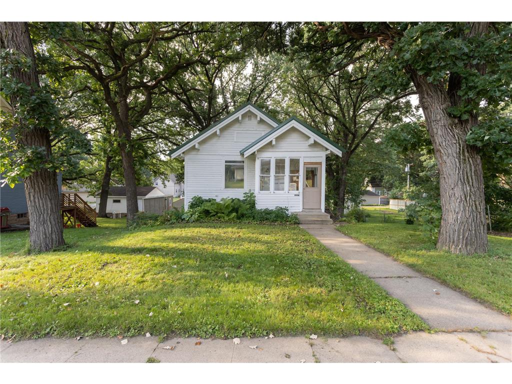 511 Spruce Street, Fergus Falls, MN, 56537 MLS 6252344 Edina Realty