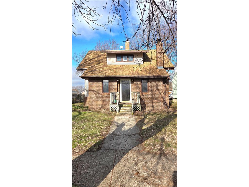 511 W 1st Street Lakefield MN 56150 7049891 image1