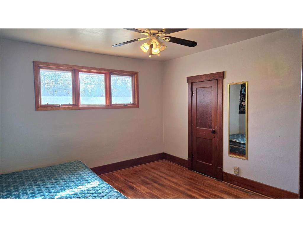 511 W 1st Street Lakefield MN 56150 7049891 image21