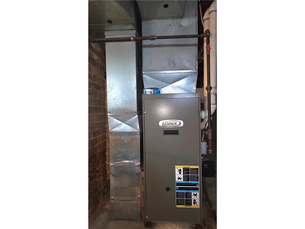 511 W 1st Street Lakefield MN 56150 7049891 image30