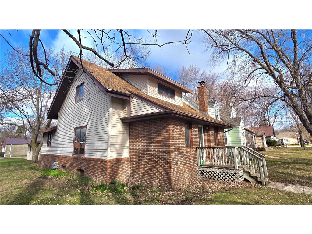 511 W 1st Street Lakefield MN 56150 7049891 image5