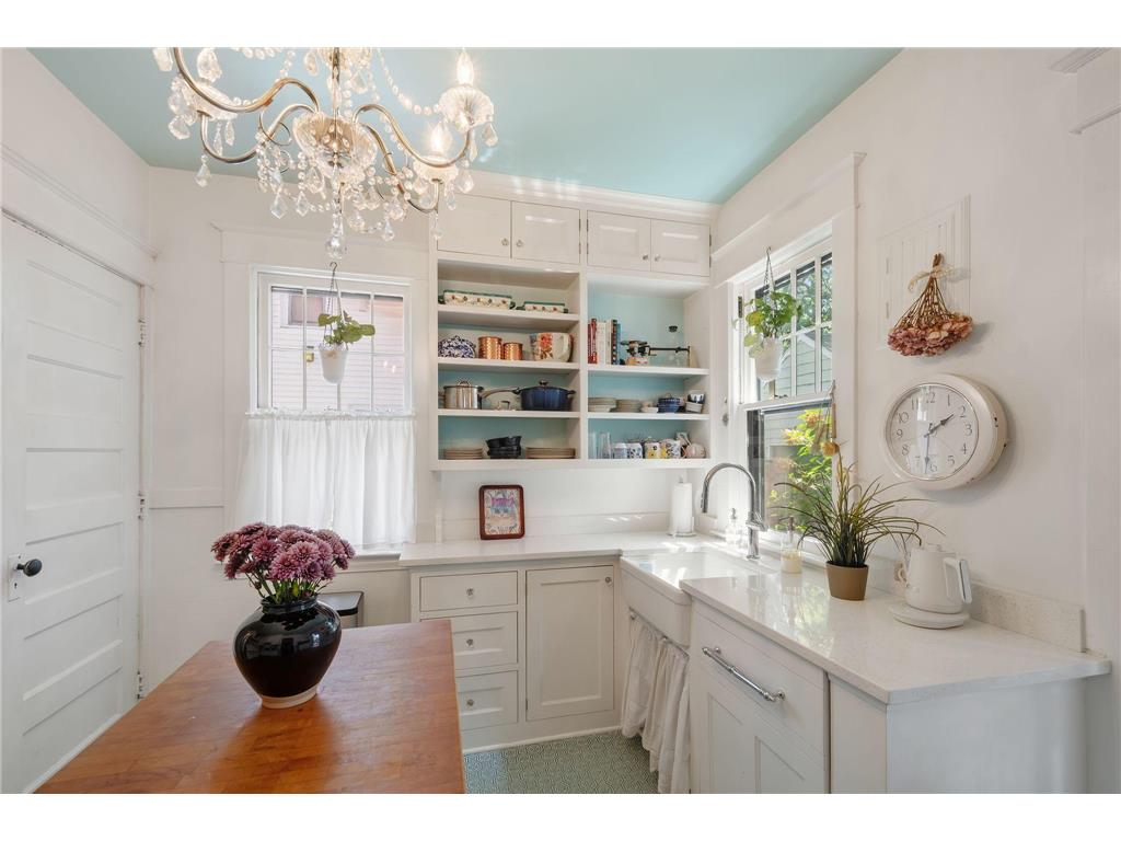 511 W 25th Street Minneapolis MN 55405 7084030 image11