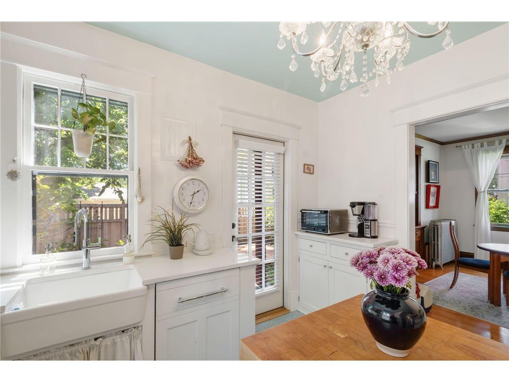 511 W 25th Street Minneapolis MN 55405 7084030 image9
