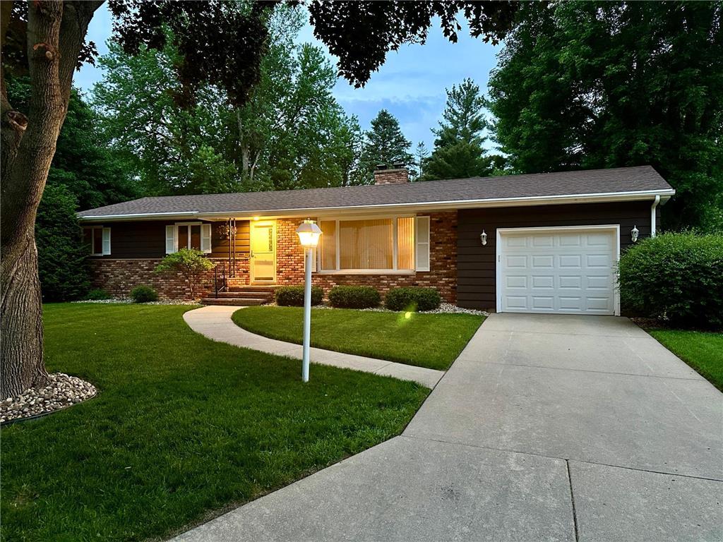 511 W Crawford Street Luverne MN 56156 6734895 image1