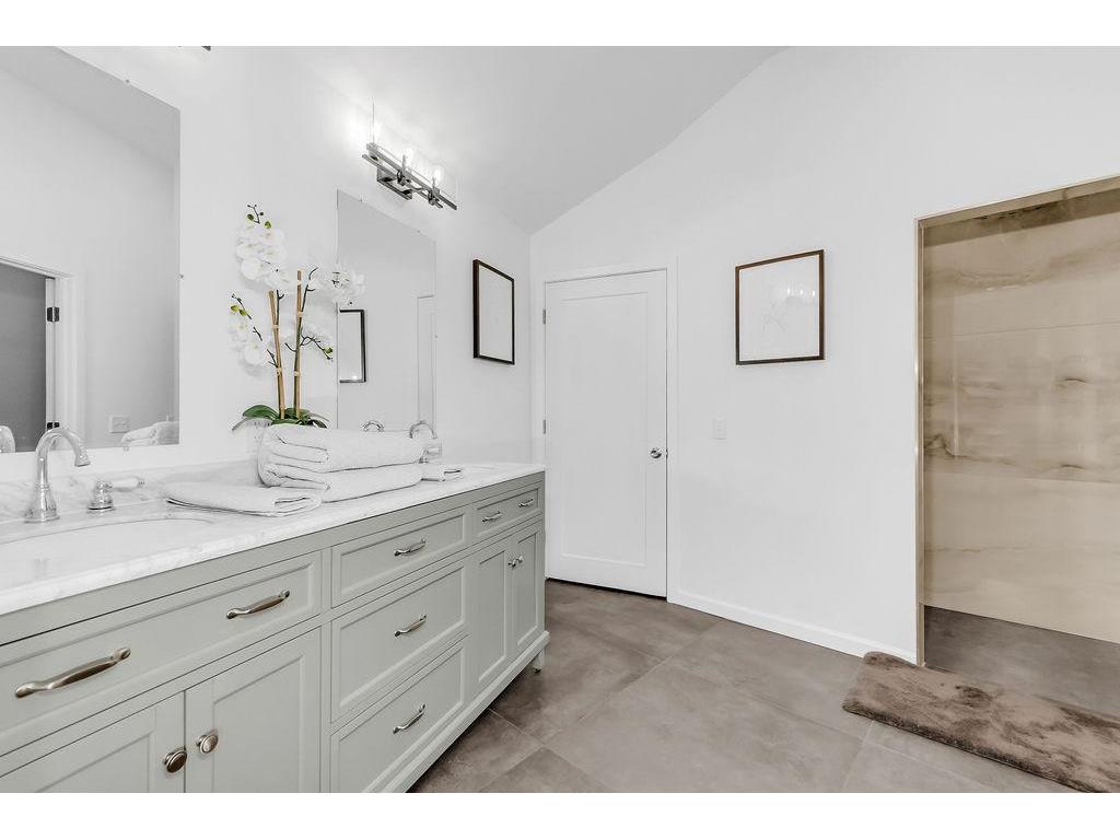 5111 Colonial Drive Golden Valley MN 55416 7069620 image12