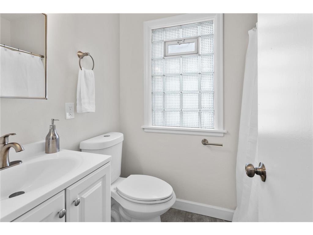 5113 Bryant Avenue N Minneapolis MN 55430 7005964 image14