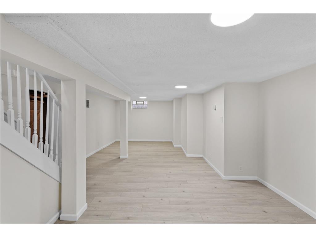 5113 Bryant Avenue N Minneapolis MN 55430 7005964 image16