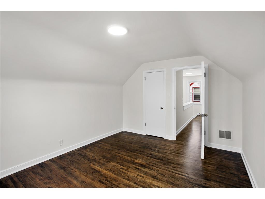 5113 Bryant Avenue N Minneapolis MN 55430 7005964 image19