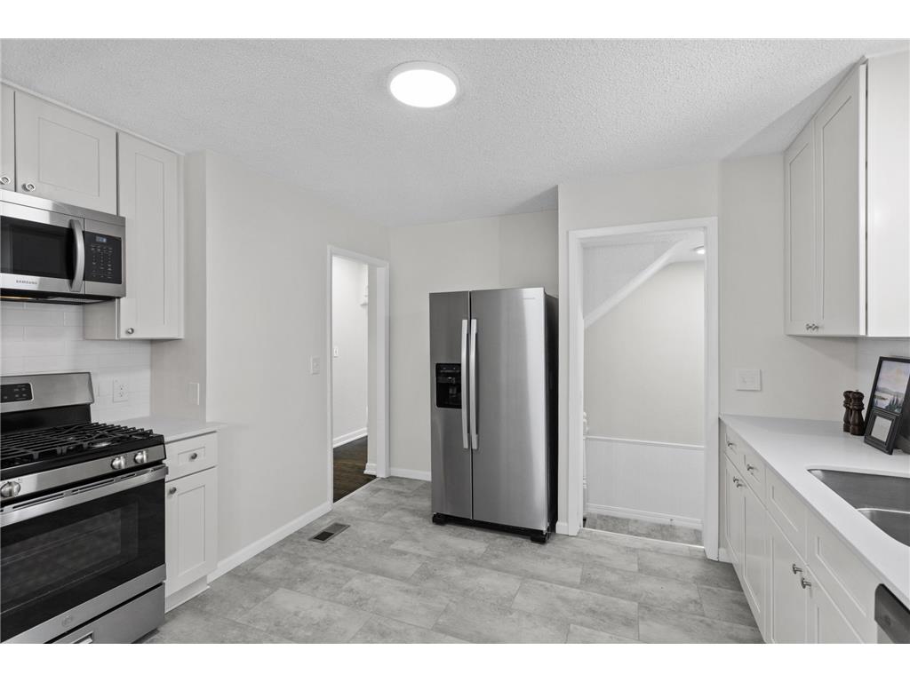 5113 Bryant Avenue N Minneapolis MN 55430 7005964 image8