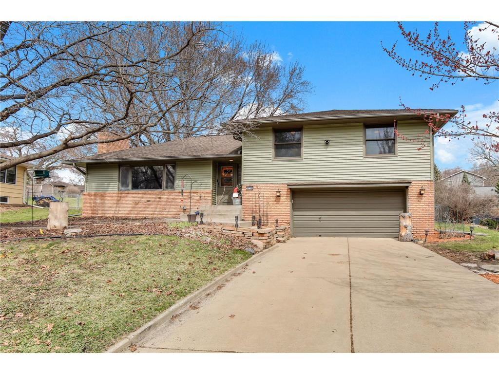 5116 Meadow Ridge Edina MN 55439 7047883 image2