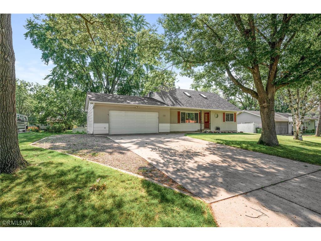 5116 Red Oak Drive Mounds View MN 55112 6567279 image1