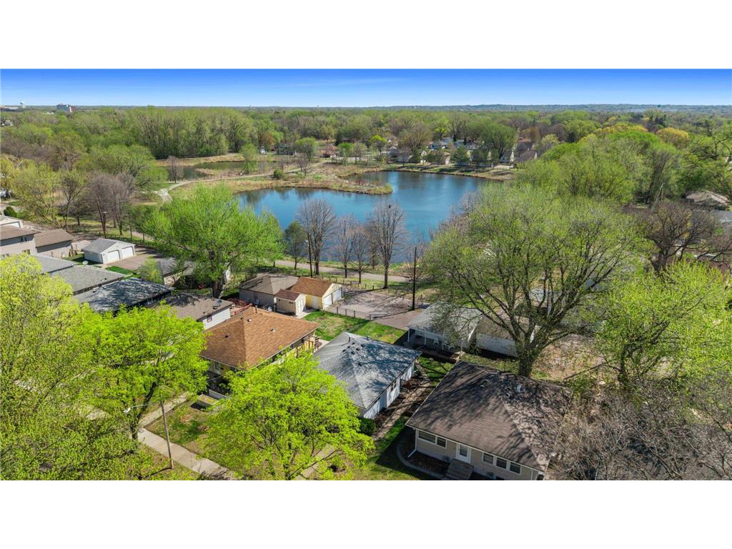 5116 Vincent Avenue N Minneapolis MN 55430 7061444 image1