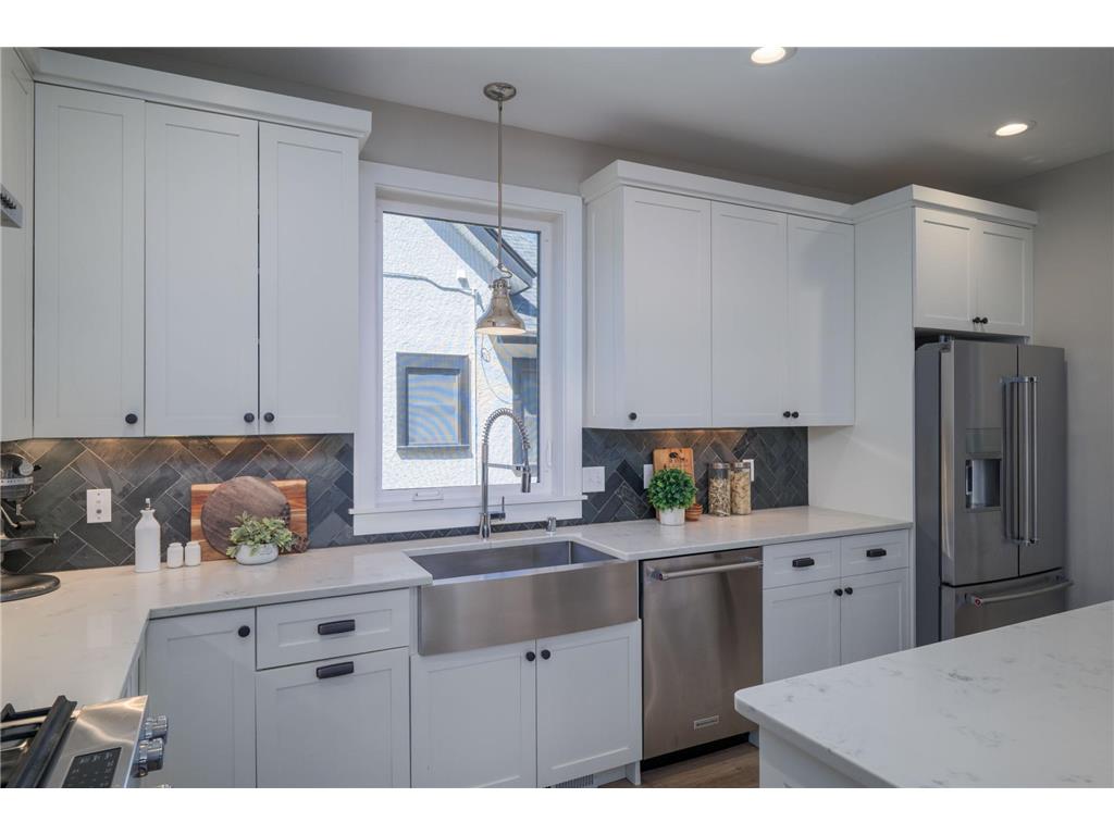 5117 Beard Avenue S Minneapolis MN 55410 7066158 image10