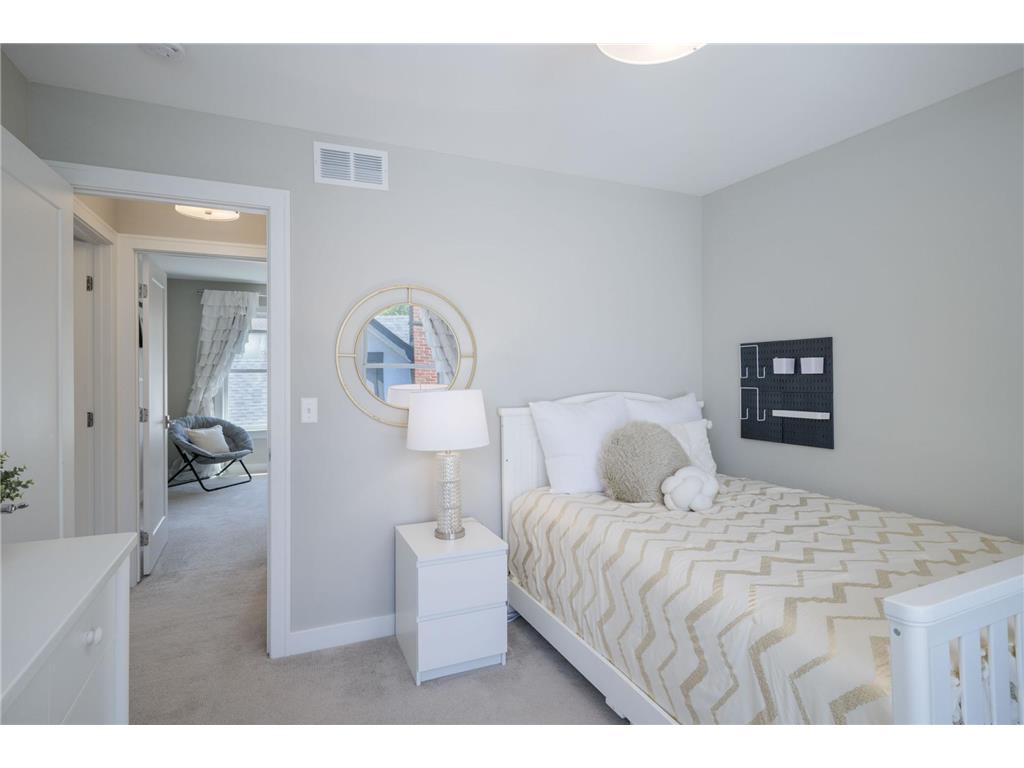 5117 Beard Avenue S Minneapolis MN 55410 7066158 image23