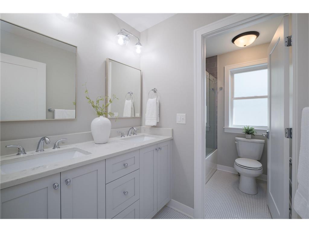 5117 Beard Avenue S Minneapolis MN 55410 7066158 image24