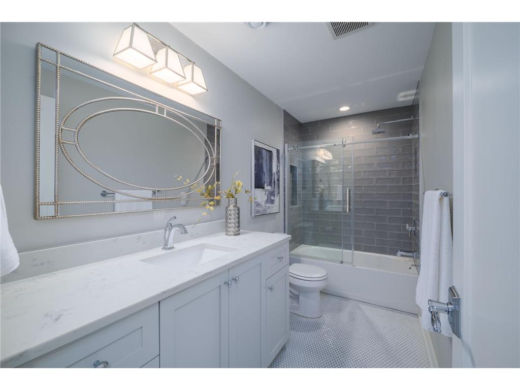 5117 Beard Avenue S Minneapolis MN 55410 7066158 image33