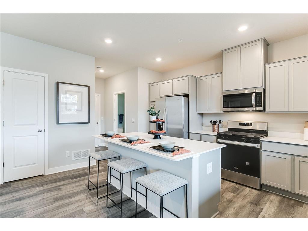 5117 Stable View Drive Woodbury MN 55129 6576680 image1