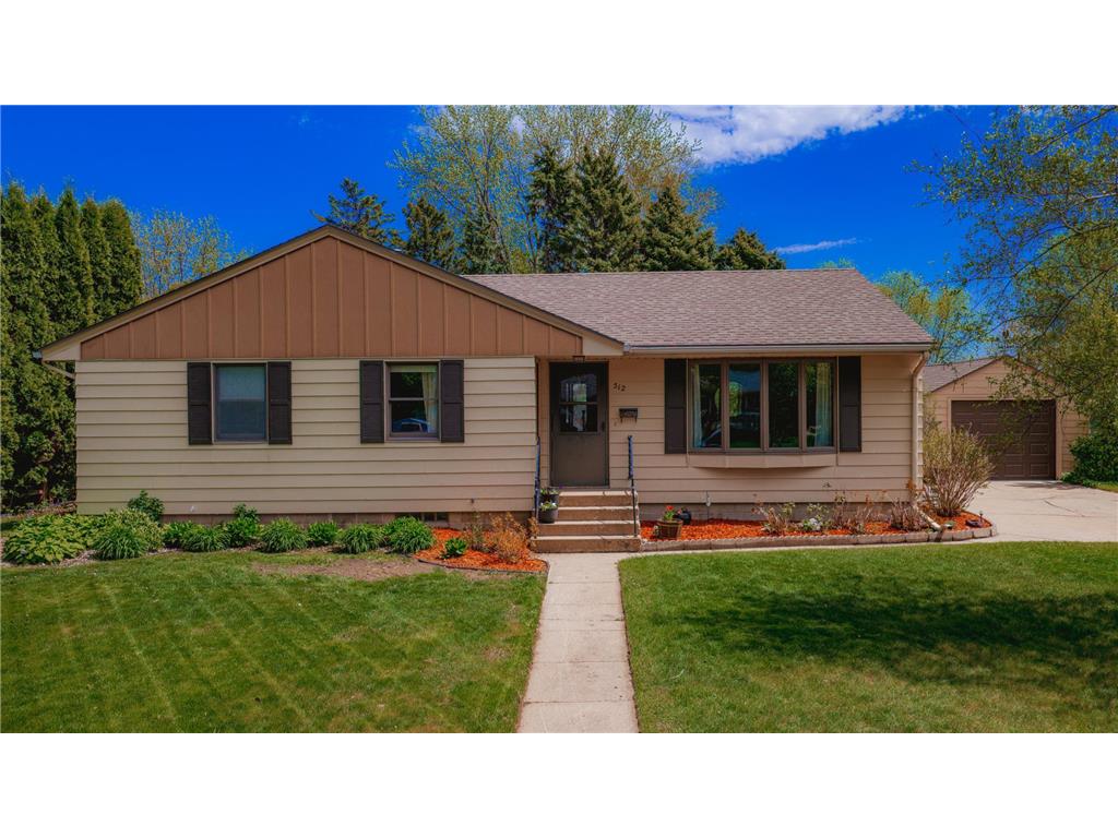 512 18th Street N Benson MN 56215 7071700 image1