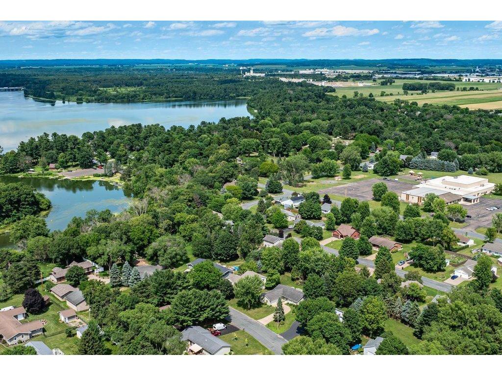 512 19th Street N Menomonie WI 54751 7106843 image47